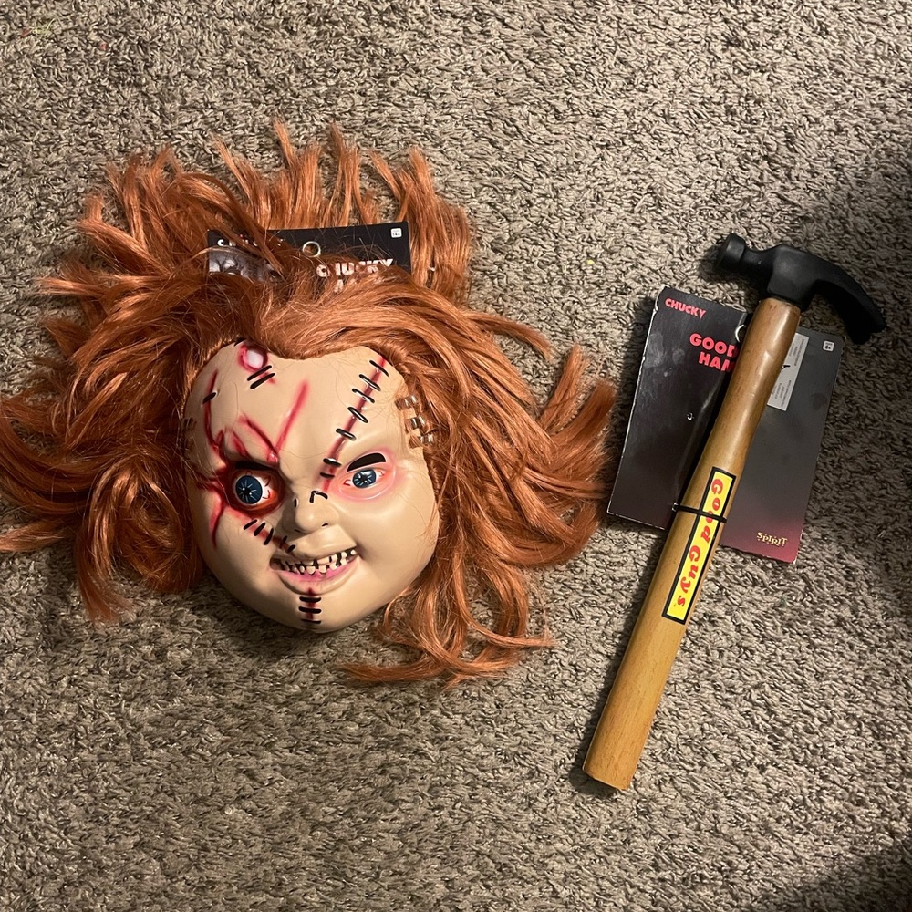 Child’s Play / Chucky Halloween Mask and Hammer NWT